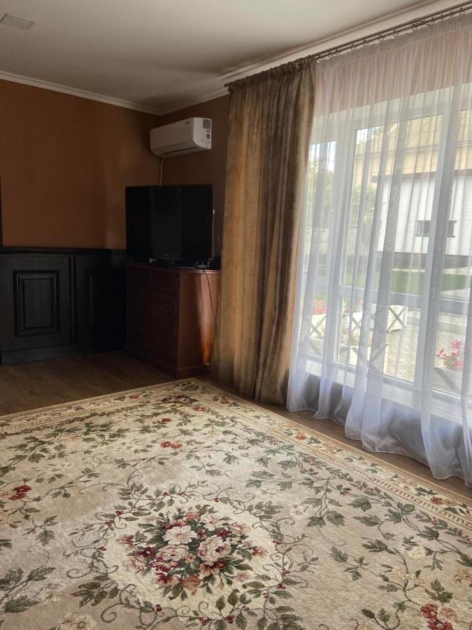 Hotel Экодом à Bilhorod-Dnistrovsʼkyy Extérieur photo