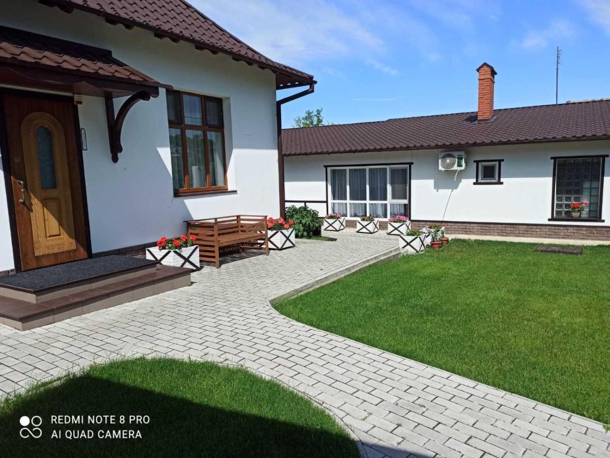 Hotel Экодом à Bilhorod-Dnistrovsʼkyy Extérieur photo